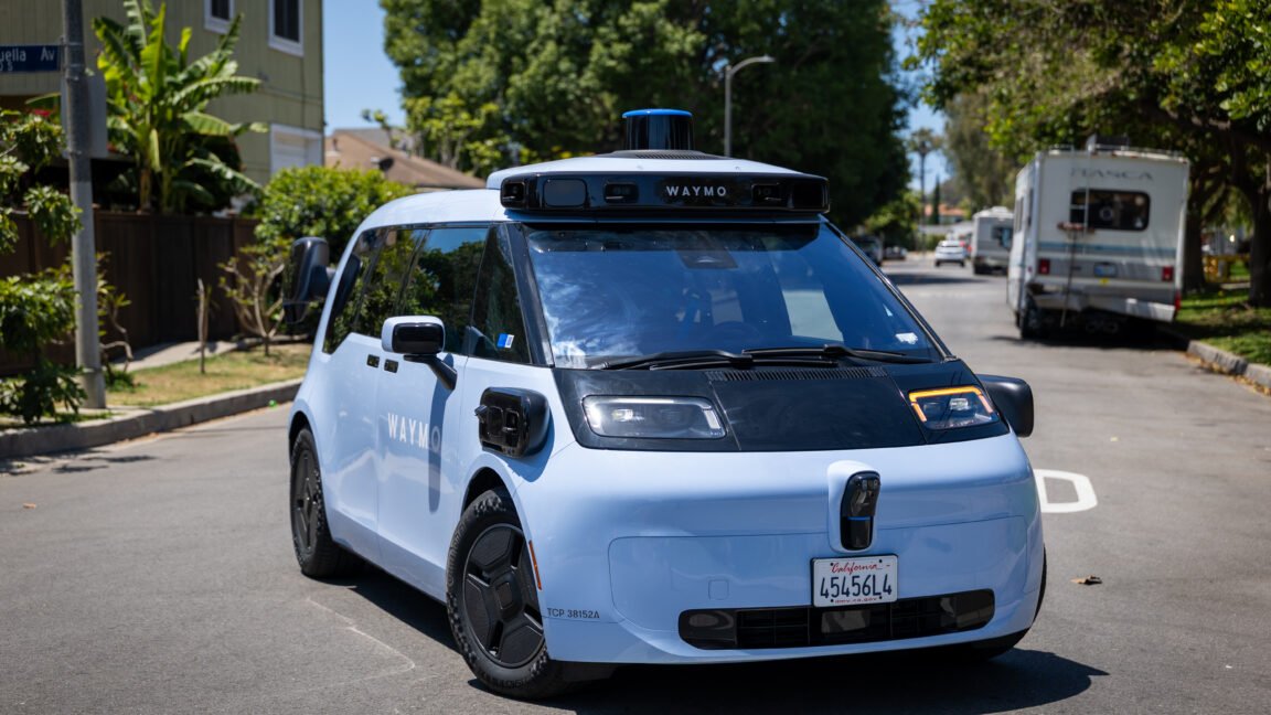 Kaliforniya'da Ücretsiz Waymo Yolculukları mı? Bunu Düzenleyici Bir Tuhaflığa Borçlusunuz