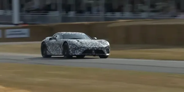 Lexus LFA Elektrik Süper Araba Tanıtıldı