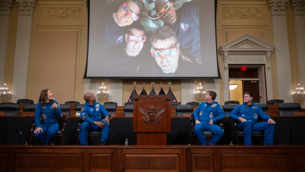 Artemis Ay Astronotları Capitol Hill'i Ziyaret Etti | 6 Temmuz 2026 Günün Uzay Fotoğrafı