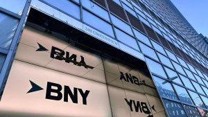 BNY, dijital varlık saklama platformuna kripto staking ekleyecek