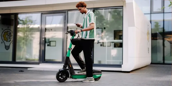 Almanya'dan Kiralık E-Scooter Şirketlerine Sıkı Yaptırım: Kazalardan Şirketler Sorumlu Olacak
