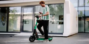 Almanya'dan Kiralık E-Scooter Şirketlerine Sıkı Yaptırım: Kazalardan Şirketler Sorumlu Olacak