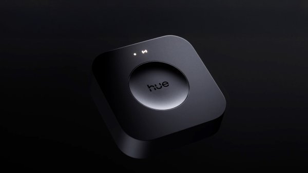 Philips, Akıllı Aydınlatma Hub'larını Brick Eden Güncellemenin Ardından Ücretsiz Değişim Sunuyor