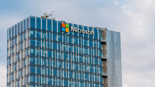 Microsoft’un Vergi Stratejisi: Avrupa’daki Yükümlülükten Kaçınmak İçin Kârlarını Ülkeler Arasında Kaydırıyor
