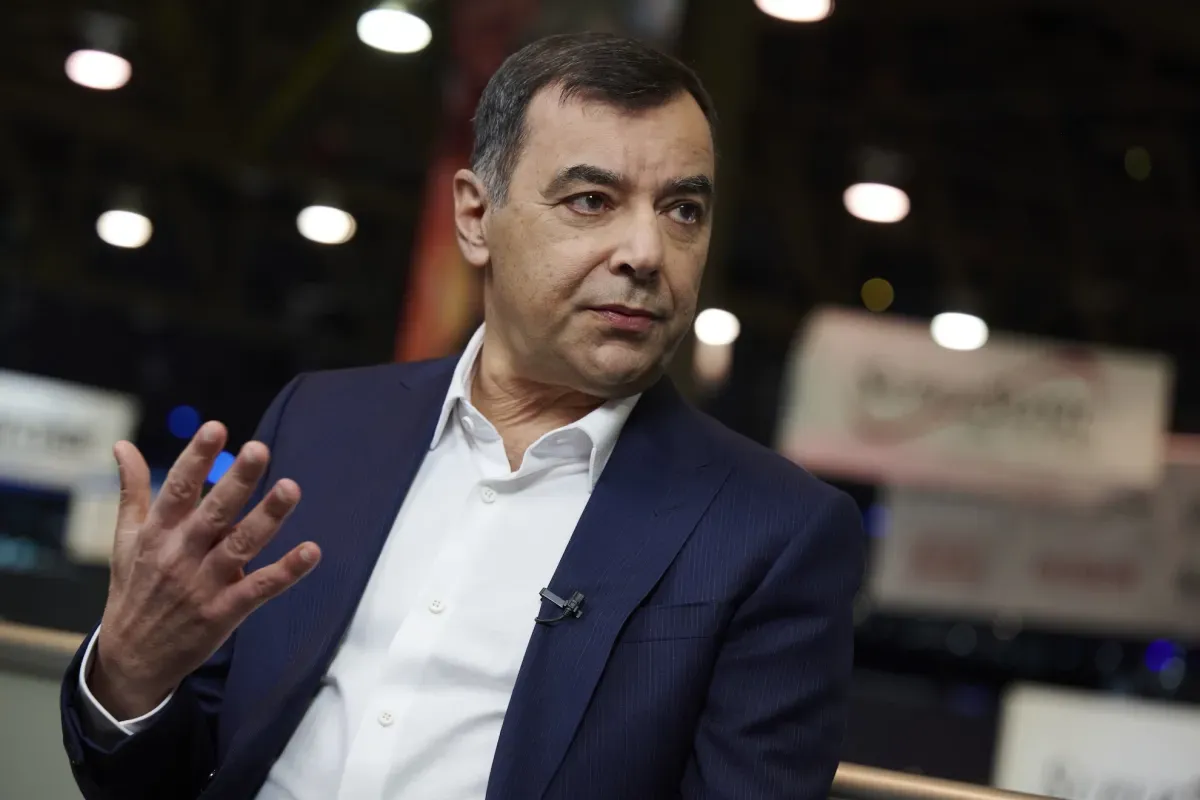 Mobileye CEO'su Amnon Shashua, Şirket Robotaksi ve Robotik Alanına Yönelirken Görevi Bırakıyor