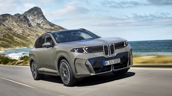 BMW'nin X5'i Nihayet Elektrikle Tanıştı: 435 Milin Önemli Menzili