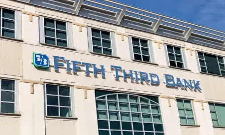 Bankalar Mevduat İçin Fintech'ler ve Gömülü Finansmana Yöneliyor