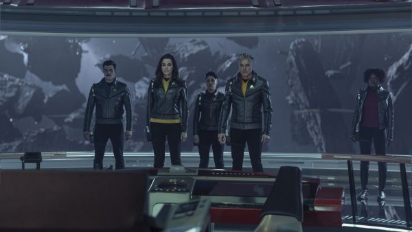 Strange New Worlds'ün Yeni Bölümü Klasik Trek'ten Çok Event Horizon'ı Andırıyor