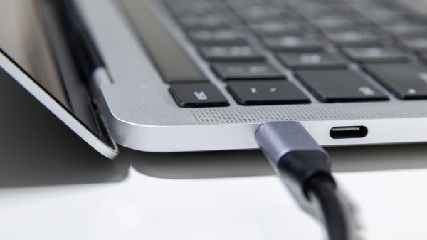USB-C Portu Yüksek Hız Garantisi Vermiyor: İşte Nedeni
