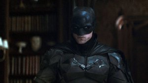 The Batman 2 Set Fotoğrafları Savaş Hasarlı Bir Batmobil'i Açıkladı