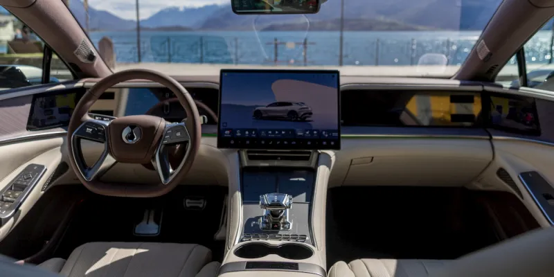 BYD-Denza-Z9-GT-interior