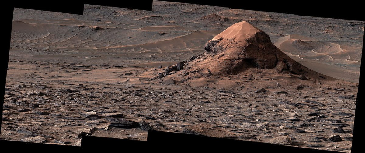 NASA'nın Curiosity Aracı, Kum Tepesiyle Kaplı Bir Kaya Kütlesini Görüntüledi