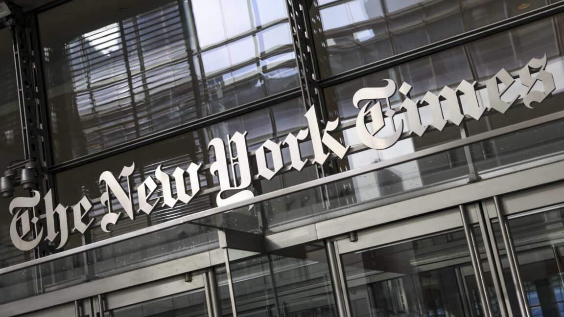 Trump Yönetiminin NYT Muhabirlerinin Telefon Kayıtları Talebine Yargıçtan Ret