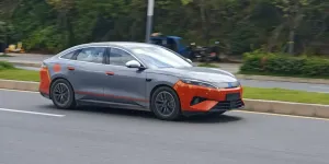 BYD'nin Yeni Qin Max EV'si Flash Şarjla İlk Kez Görüntülendi