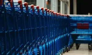 Yapay Zeka Alışveriş Asistanları Perakende Bütçelerinde Zirveye Yerleşti