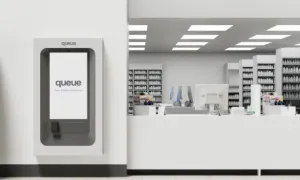 İlk Tam Robotik Eczane Reçeteyi 60 Saniyede Dolduruyor