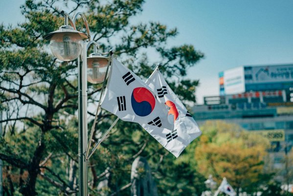 XRP 1 Doların Altına Düştü, Koreli Bölgesel Banka Ripple Ödemelerini Benimsedi