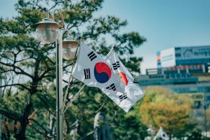 XRP 1 Doların Altına Düştü, Koreli Bölgesel Banka Ripple Ödemelerini Benimsedi