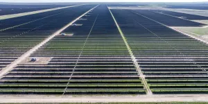 Mayıs Ayında Güneş Enerjisi, Kömür ve Rüzgarı Geride Bıraktı – EIA Verileri