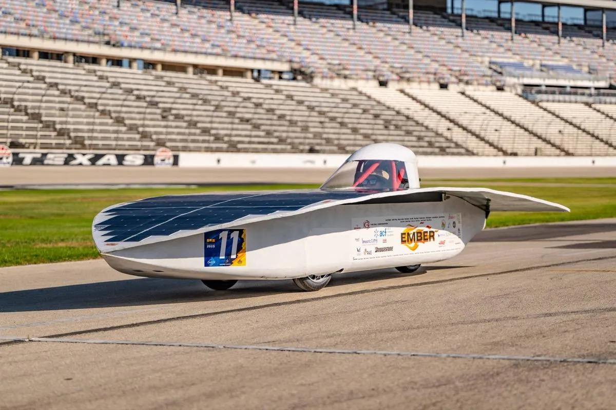 Solar Car Challenge aracı