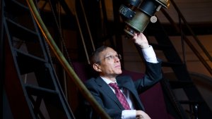 Beyaz Saray, Harvard'lı Astronom Avi Loeb'i Yeni UFO Çalışma Grubunun Başına Atadı