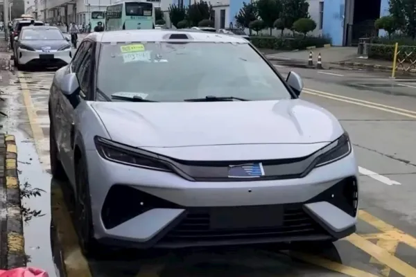 BYD'nin Elektrikli GT'si İlk Kamuoyu Görünümünden Sonra Yeniden Ortaya Çıktı