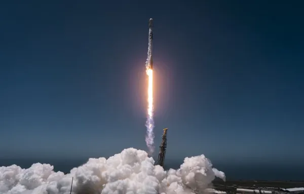 SpaceX, Askeri Uydu Ağları İçin 1,6 Milyar Dolarlık Fırlatma Siparişi Aldı