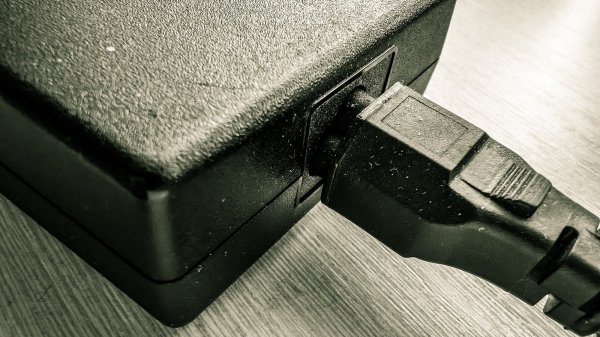 Laptop Şarj Cihazları Neden Küçülüyor? GaN Teknolojisi Devrimi