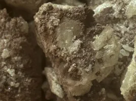 Curiosity, Mars'taki Kükürt Kristallerini Yakından Görüntüledi