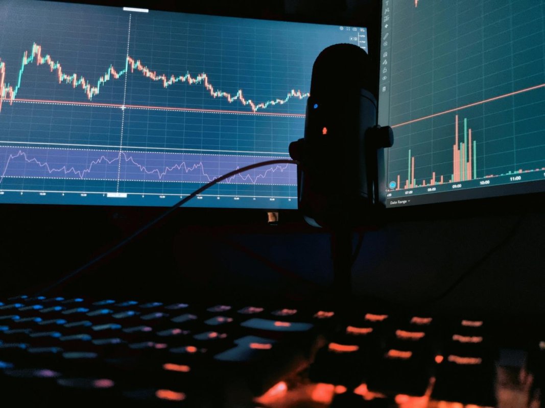 Bitcoin 64.000 Doların Üzerinde Dengede Kalırken Yatırımcılar 100 Milyar Dolarlık SpaceX Kilidini İzliyor