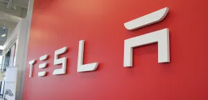 Tesla'nın İkinci Çeyrek Deliveri Sayıları %25 Artışla 480.126'ya Ulaştı
