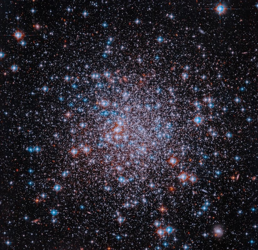 Hubble'dan 4 Temmuz'a Özel Kırmızı, Beyaz ve Mavi Yıldız Görüntüsü