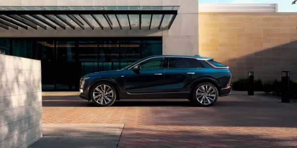 2027 Cadillac Lyriq 200 Dolar Daha Pahalı Ama Önemli Bir Yenilikle Geliyor