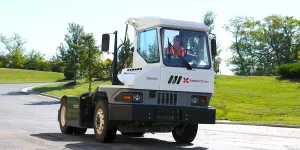 Kalmar Ottawa'nın Elektrikli T2 EV Terminal Traktörü Kanada'da Çalışmaya Başladı