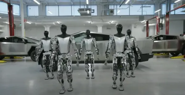 Elon Musk, Tesla Optimus Hakkındaki 'Satranç' Teorisini Çürüttü
