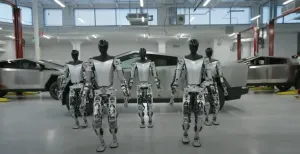 Elon Musk, Tesla Optimus Hakkındaki 'Satranç' Teorisini Çürüttü