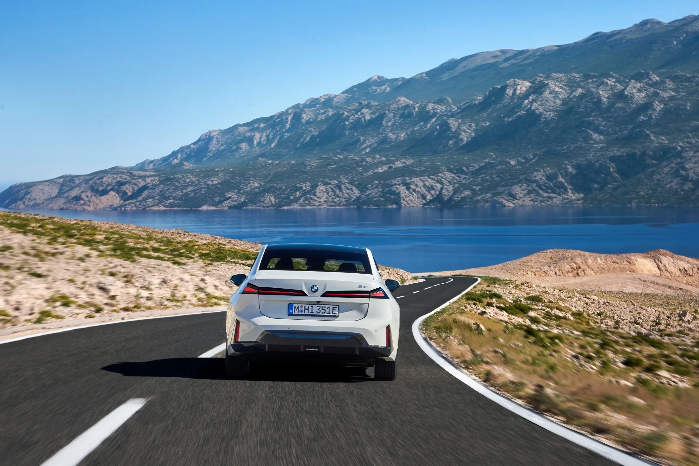 BMW i3 First Edition arka görünüm
