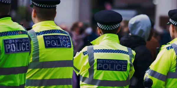 Londra Met Polisi Yasa Dışı E-Bike Ele Geçirme Rekorunu Kırdı