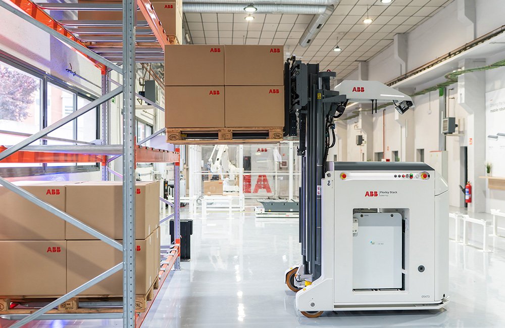ABB Robotics, F712 Otonom Forkliftine vSLAM Navigasyon Ekledi