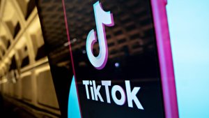 TikTok Kullanıcıları, FYP Üzerinde Sandıkları Kadar Kontrole Sahip Değil
