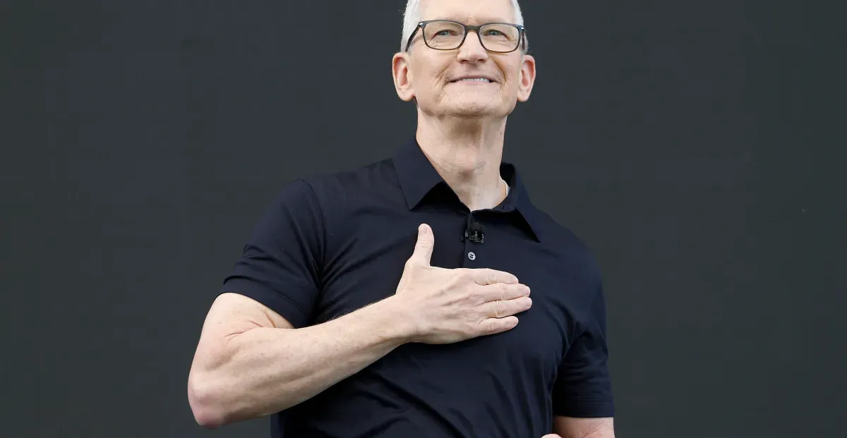 Tim Cook, Yapay Zeka Kullanıcıları İçin iCloud Plus Katmanına İşaret Etti