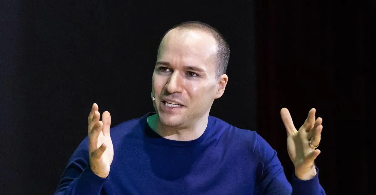 OpenAI Başkanı Greg Brockman, Yapay Zeka Sohbet Robotları İçin 'Cihaz Ailesi' Geliştirdiklerini Açıkladı
