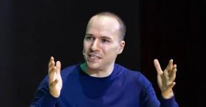OpenAI Başkanı Greg Brockman, Yapay Zeka Sohbet Robotları İçin 'Cihaz Ailesi' Geliştirdiklerini Açıkladı
