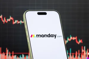 Monday.com yapay zekaya odaklanmak için yüzlerce çalışanını işten çıkarıyor