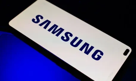 Samsung, Apple'a Karşı ABD'de İlk Kredi Kartını Piyasaya Sürüyor