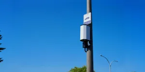 ABD'de Daha Fazla Şehir, Voltpost'un Lamba Direği Elektrikli Araç Şarj Cihazlarını Kullanıyor