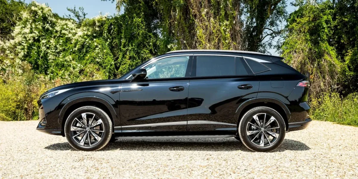 MG, 2027'de Yarı Katı Hal Bataryalı İlk Plug-In Hibrit SUV'unu Piyasaya Sürecek