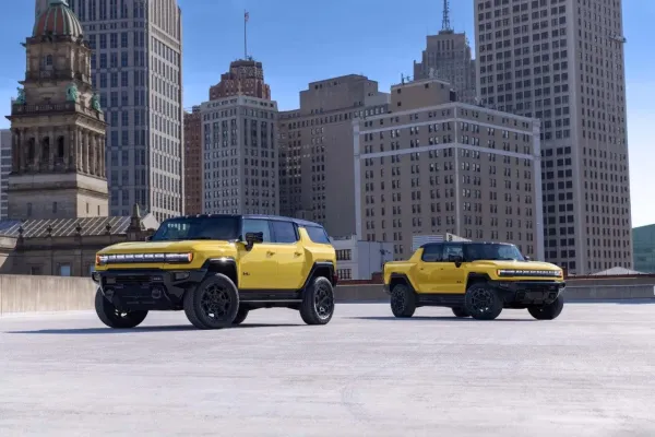 GMC, Hummer’ın 25. Yılı İçin Sınırlı Sayıda ‘ICON’ EV Üretecek, Satışlar Yüzde 55 Düştü