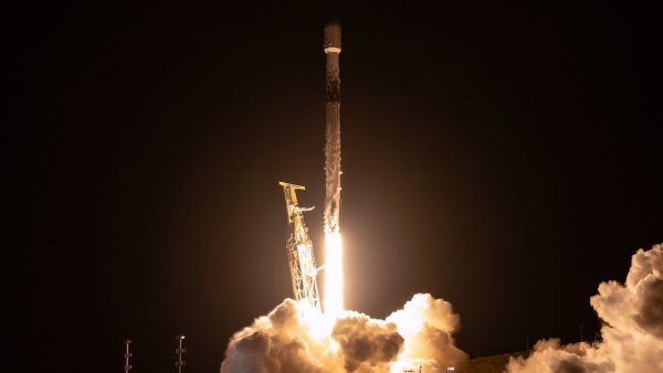 SpaceX Falcon 9 Roketi 7 Temmuz'da 81 Uyducu Fırlatıyor