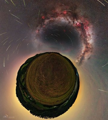 Küçük Gezegen Üzerinde Perseid Meteor Yağmuru